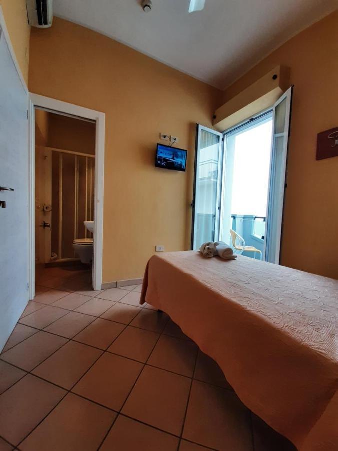 Hotel Originale Rimini Esterno foto