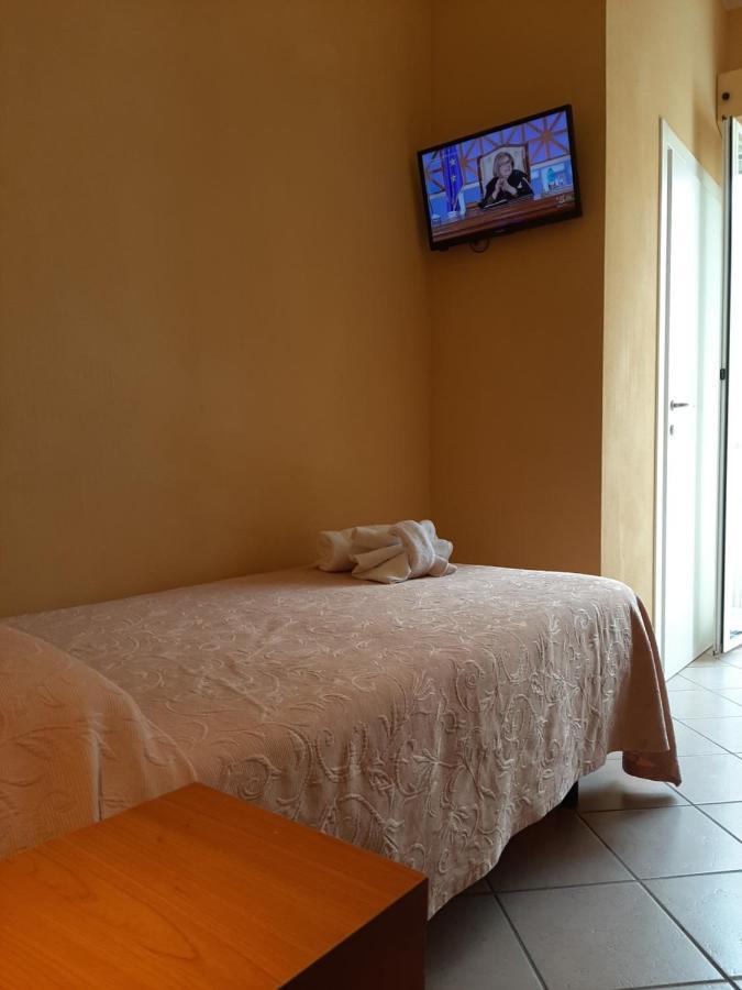 Hotel Originale Rimini Esterno foto
