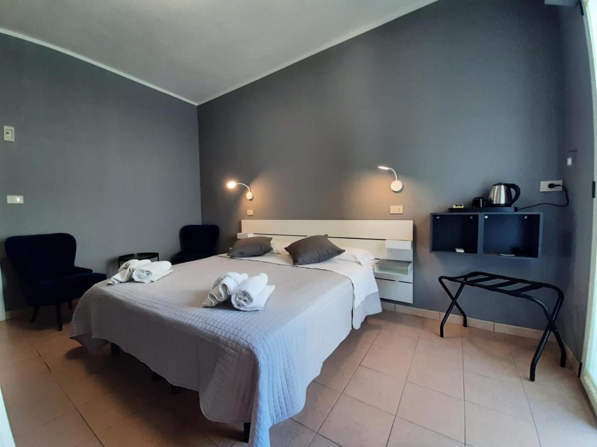 Hotel Originale Rimini Esterno foto
